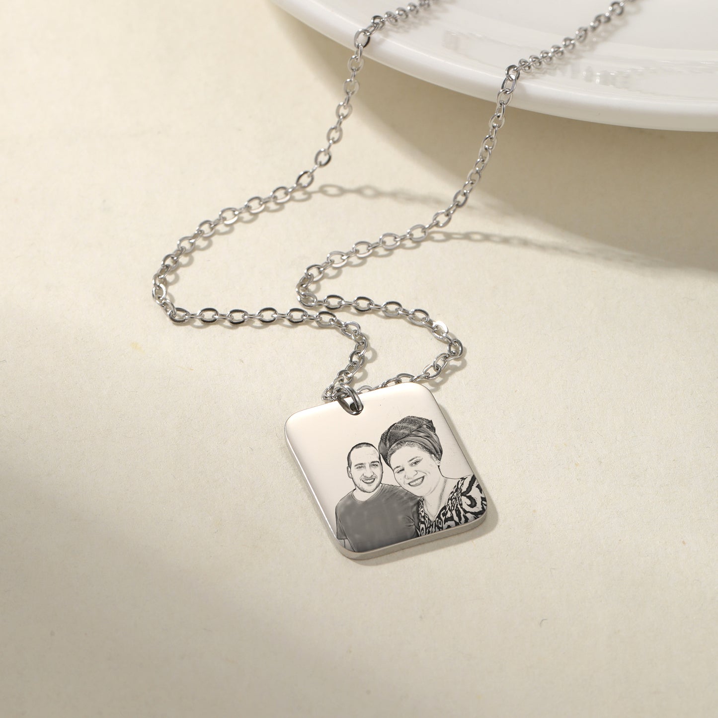 Customized Family Portrait Retangle Necklace QD-N8678