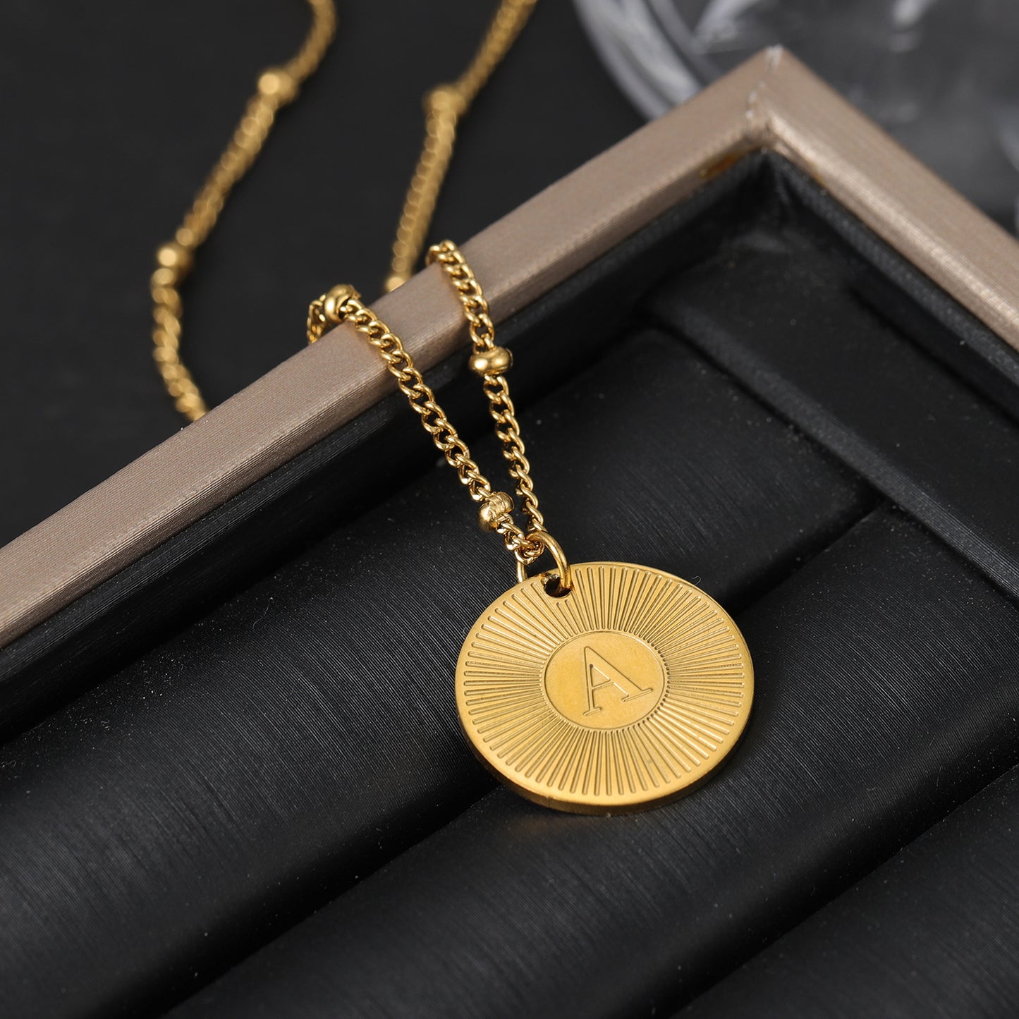 Custom Round Initial Pendant Necklace SFN3029