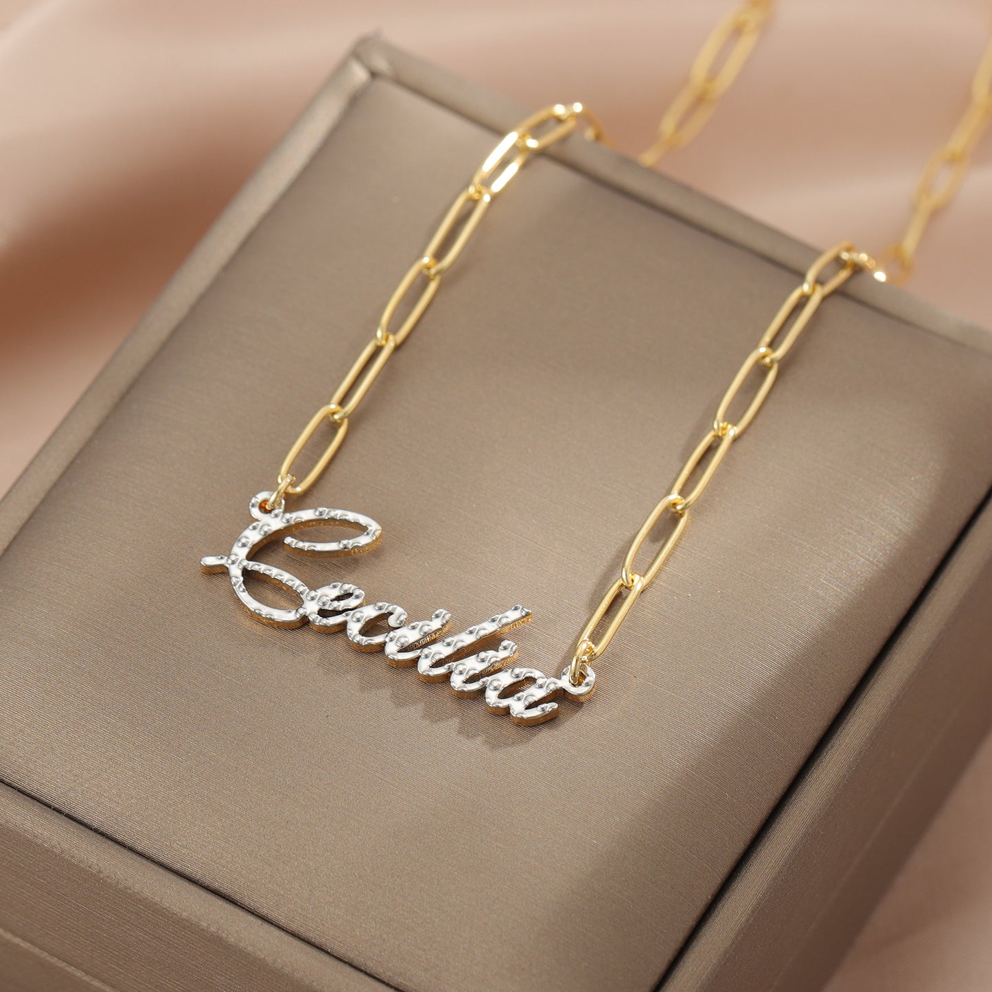 Custom Name Necklace QFN3035