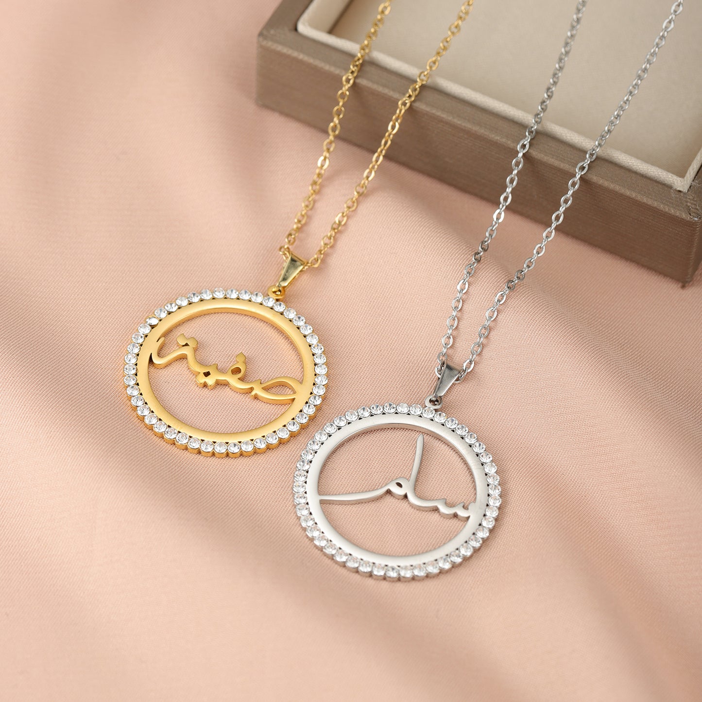 Custom Round Diamond Necklace QZN3031