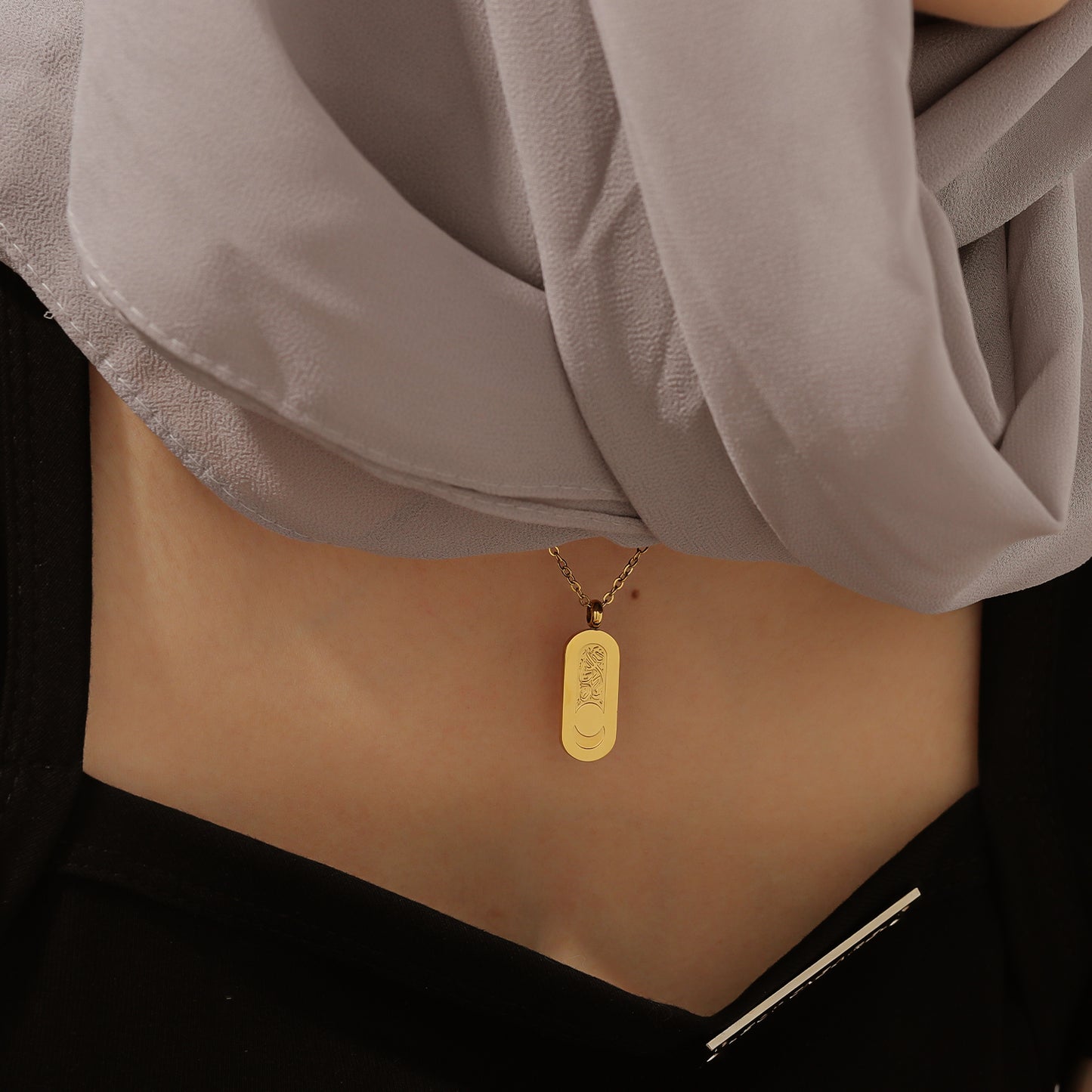 Calligraphy Arabic Pendant SN288