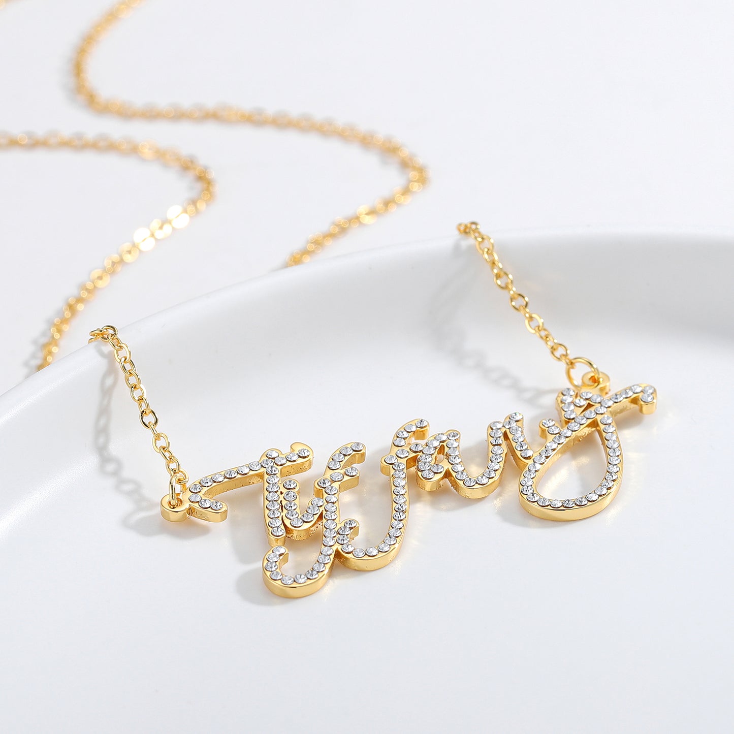 Custom Diamond Name Necklace QNN3010