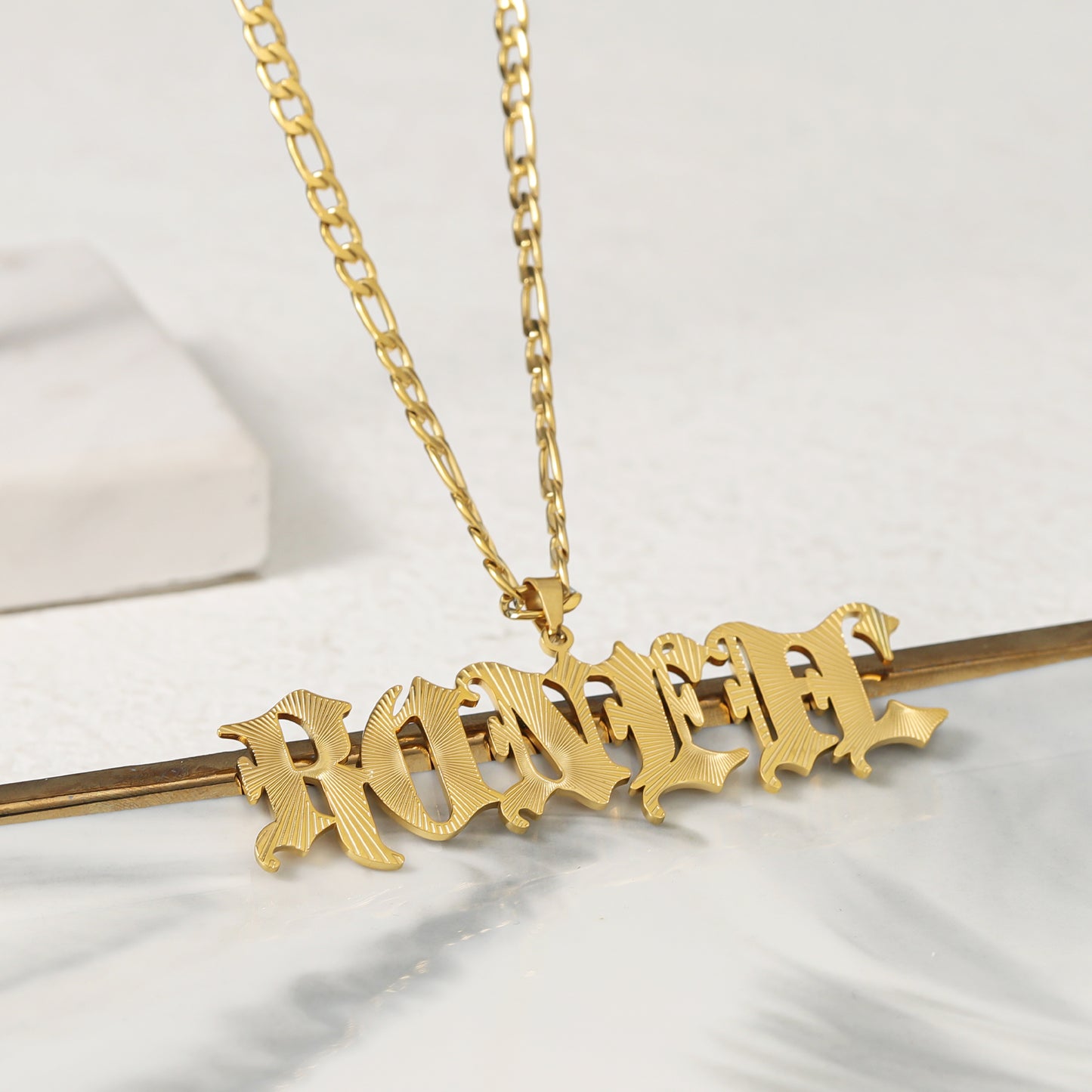 Nom Couronne Collier F01 QN808