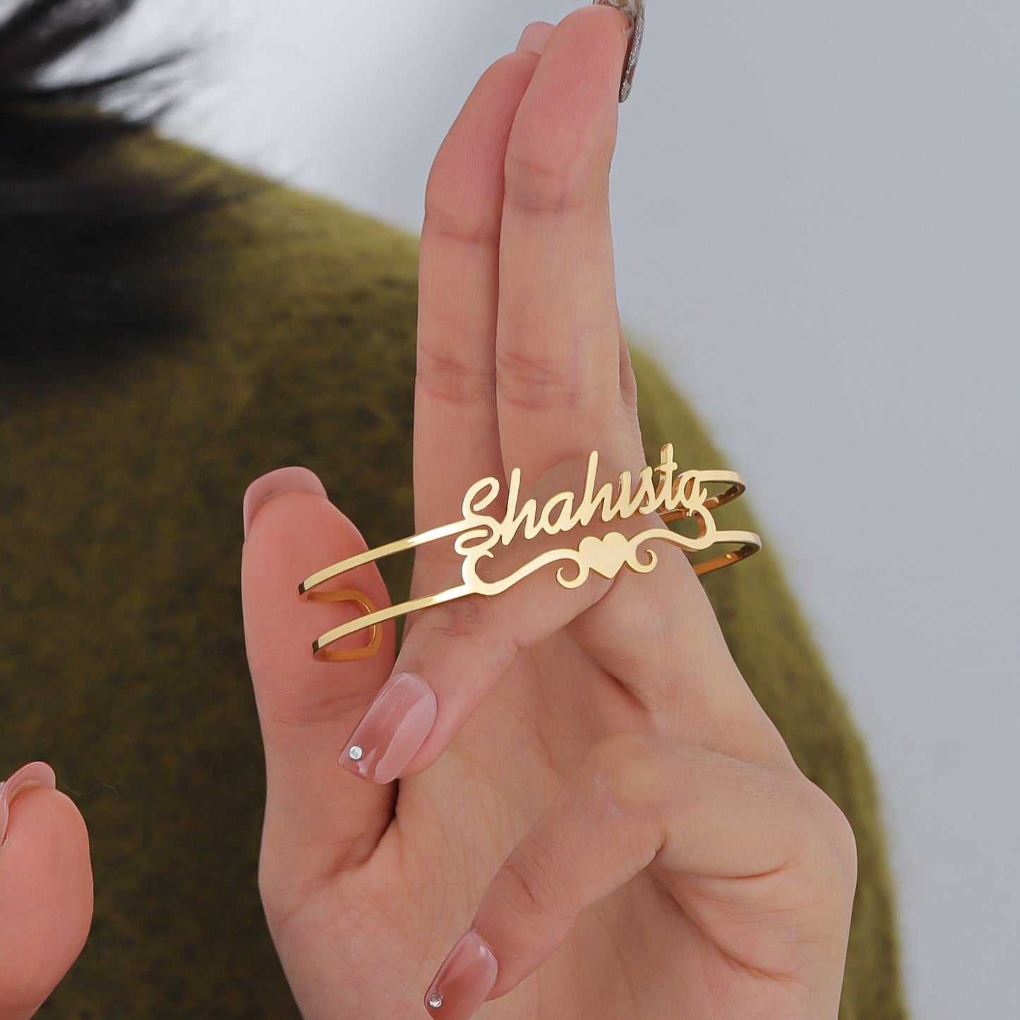 Cutomized Gold Name Bangle For Women QNB3112