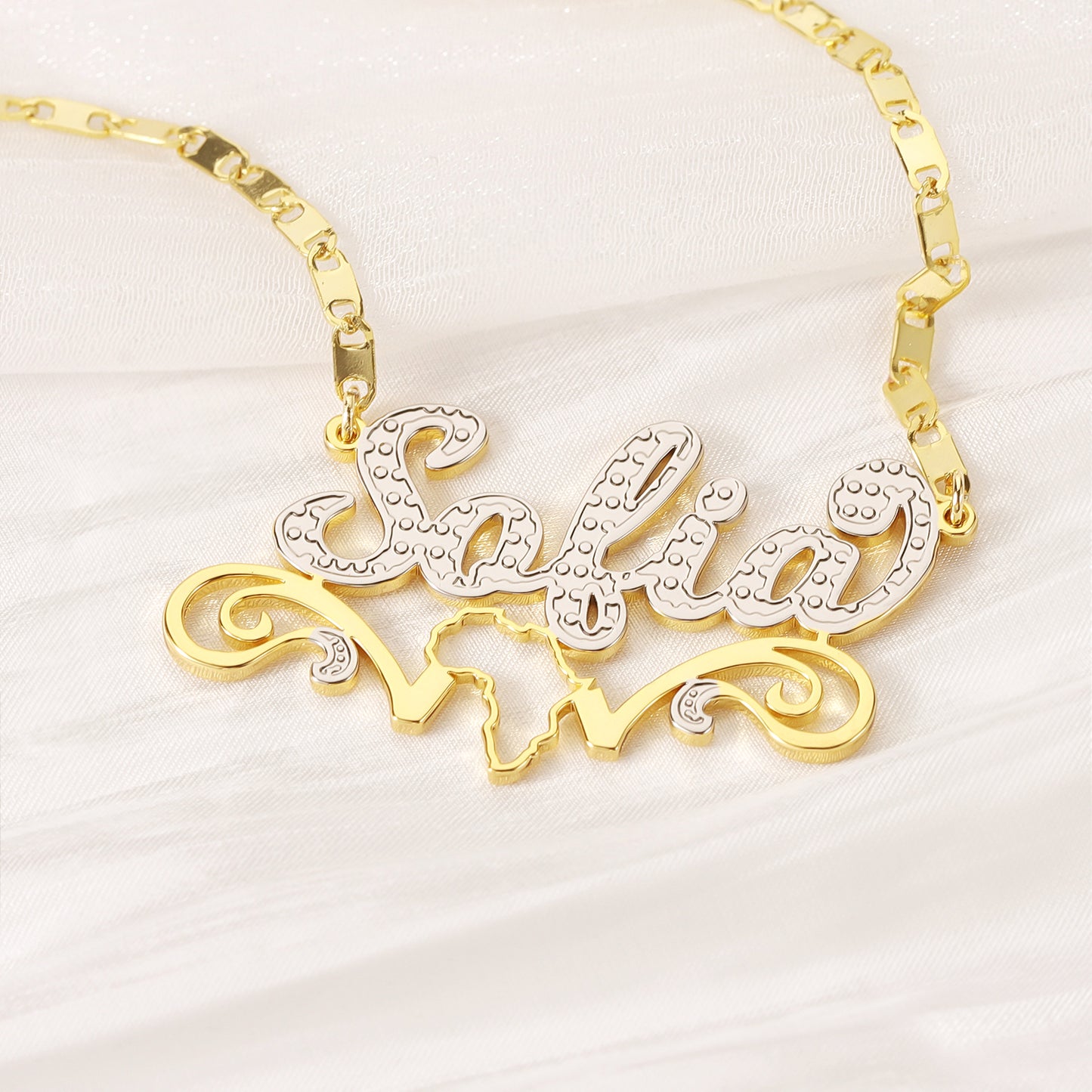 Customized name two-tone gold plated pendant QCN0053