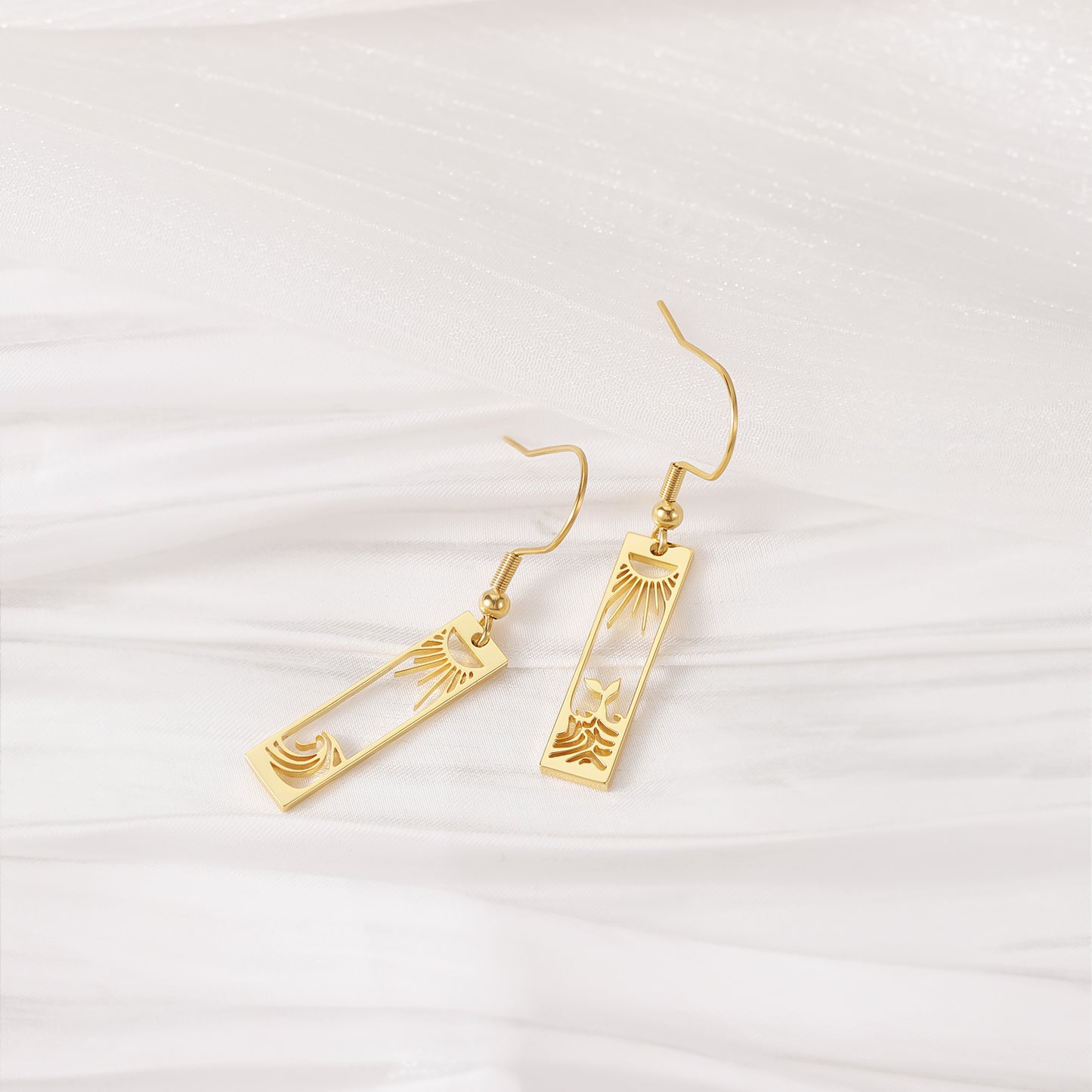 Women's Gold Sun Earrings QHE0052