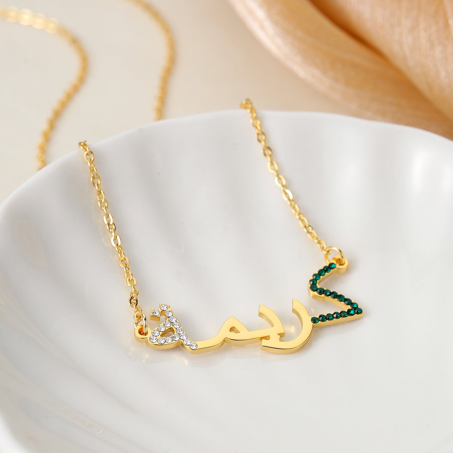 Custom Crystal Arabic Name Necklace MN2107