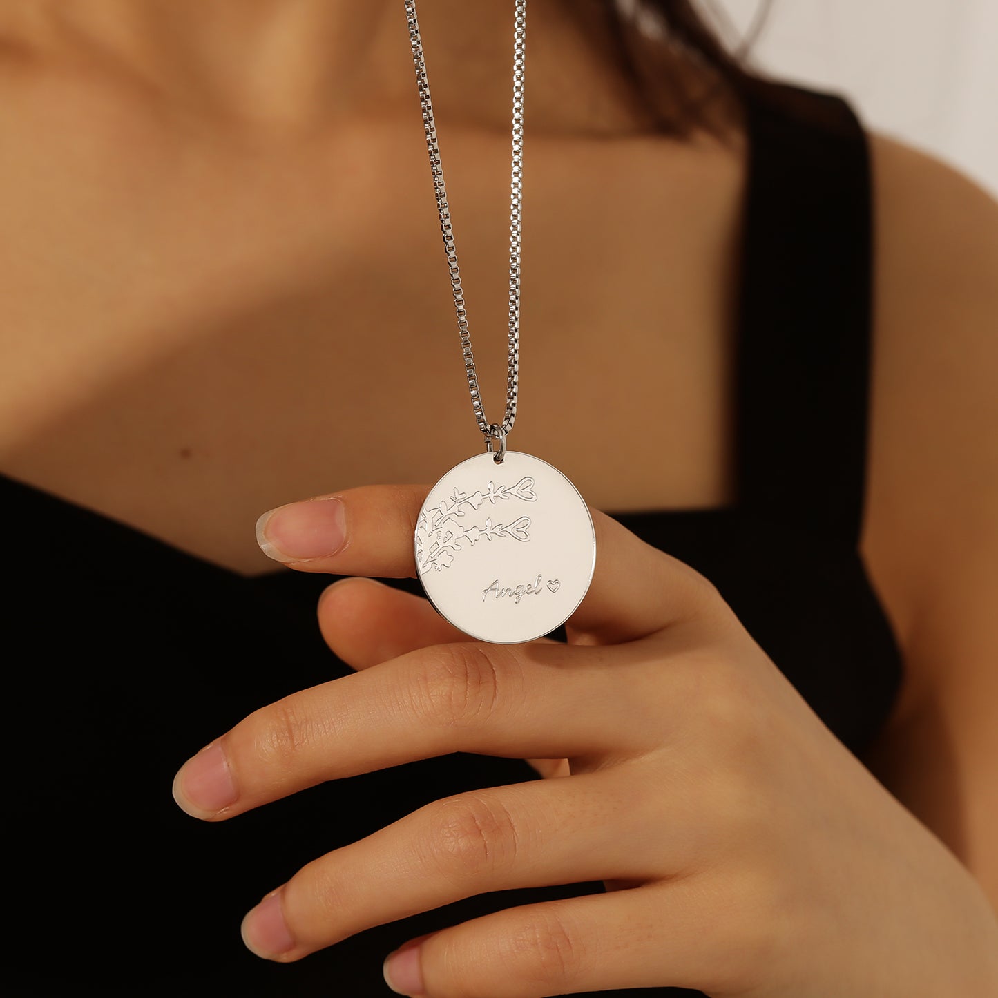 Round Birthday Flower Name Pendant QFN0047