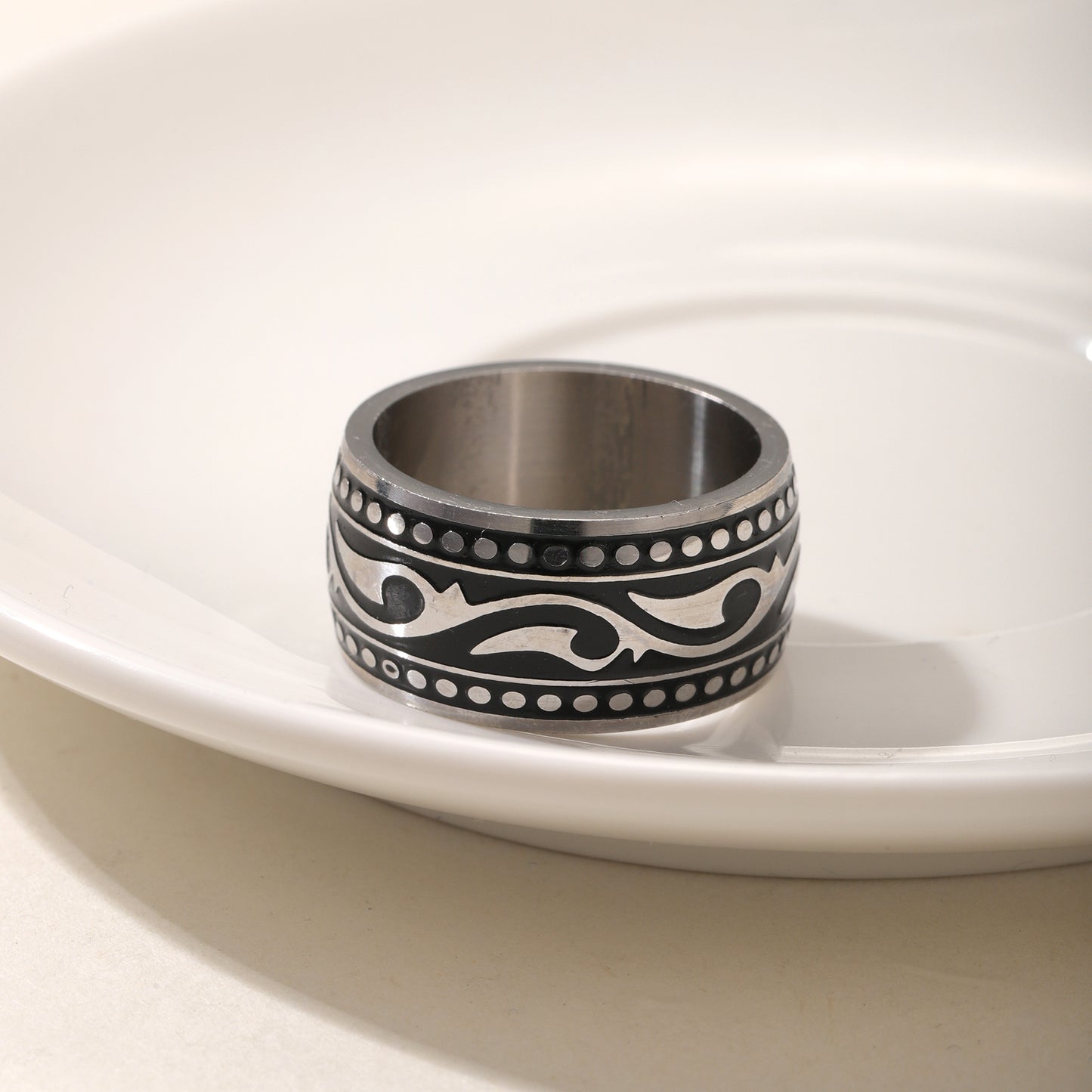 Rings for Men Vintage Biker Signet Ring Celtic Knot Black Enamel Mens Wedding Rings CS-R8831