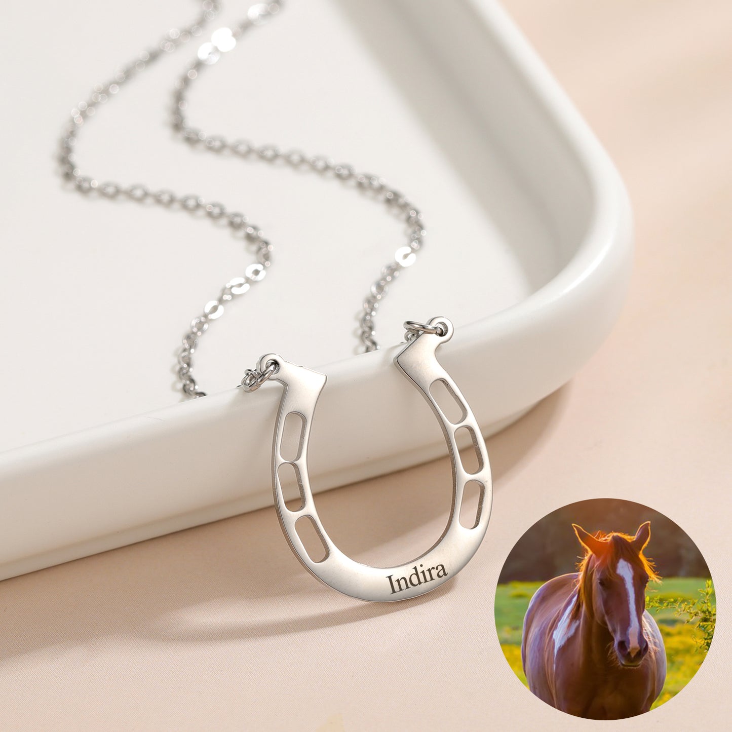 Horseshoe Pendants Name Necklaces MN1842