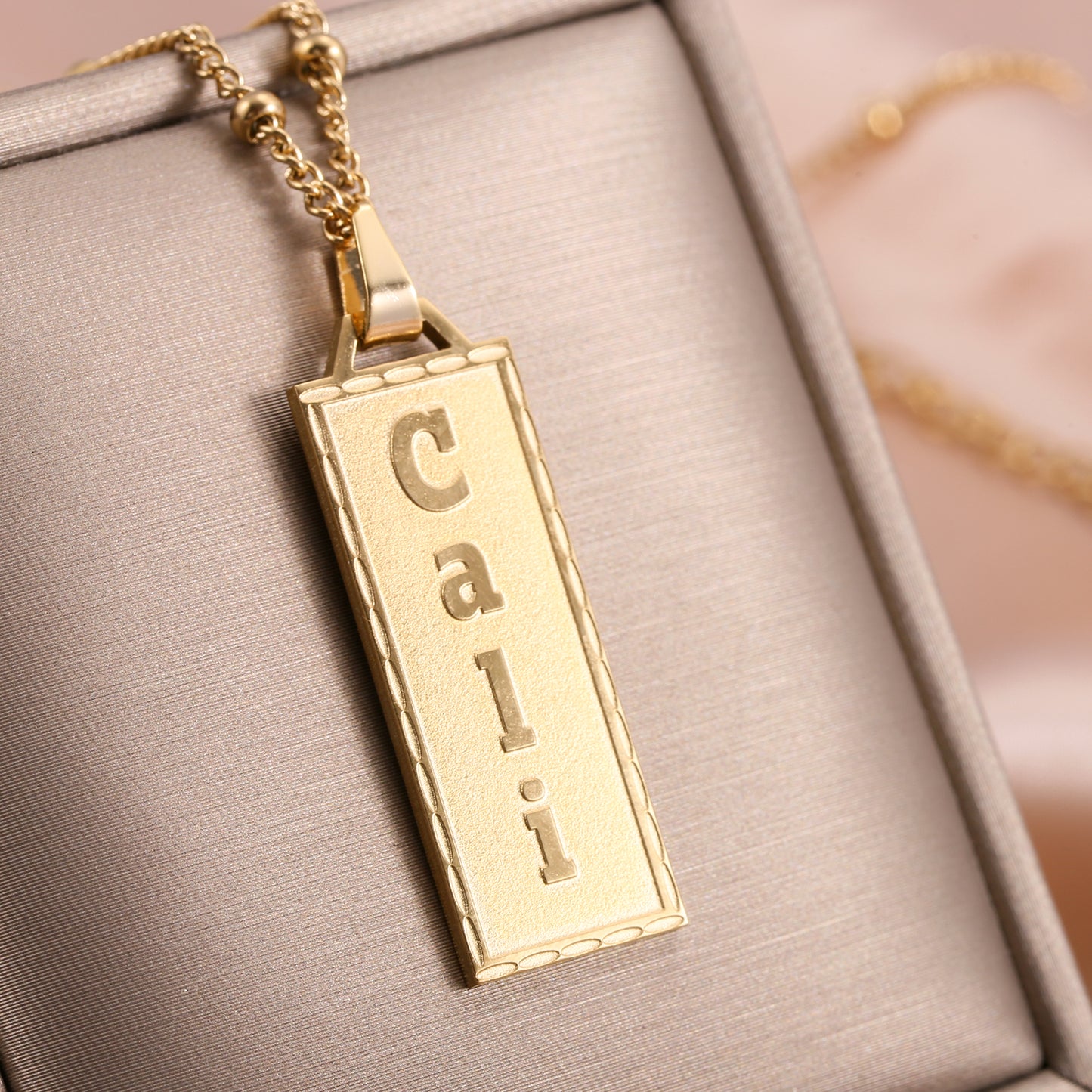 Engraved Bar Name Pendant QN607