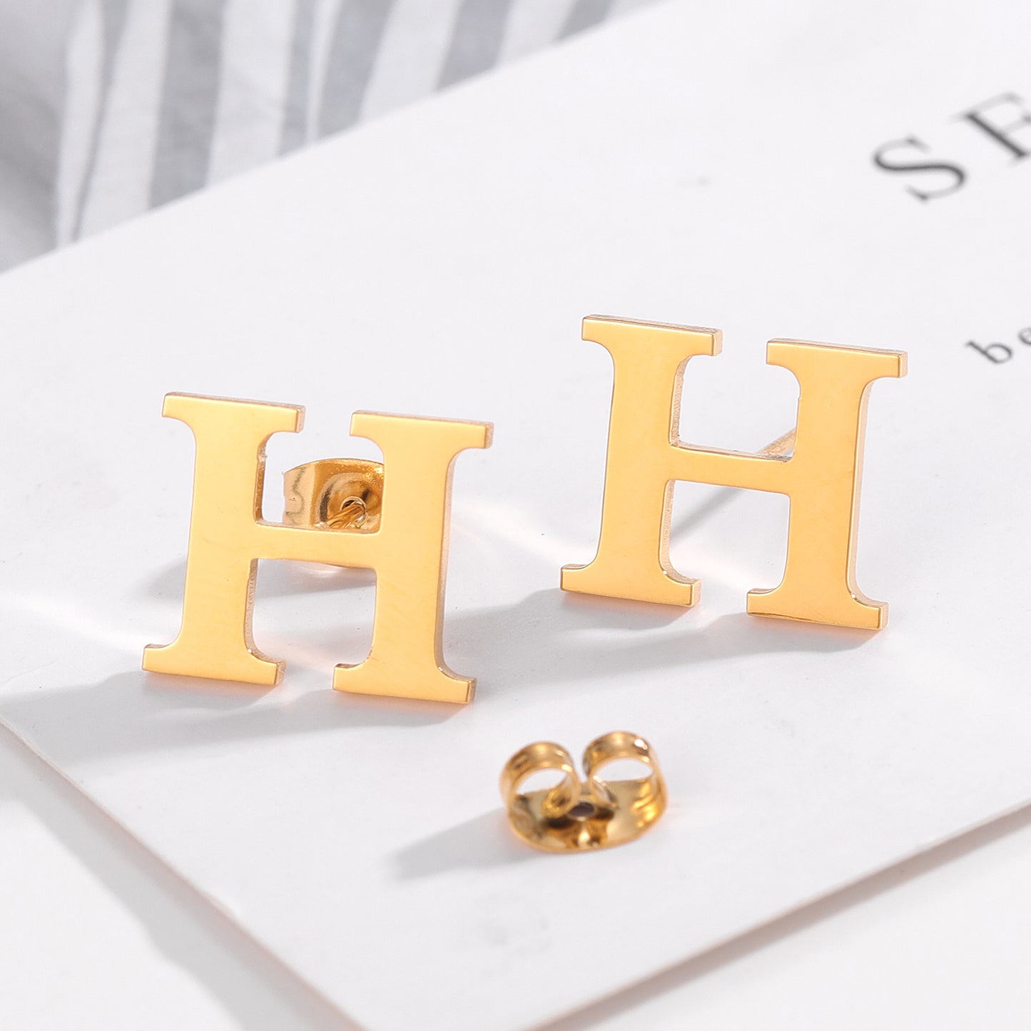 26 Letter Earrings SE305