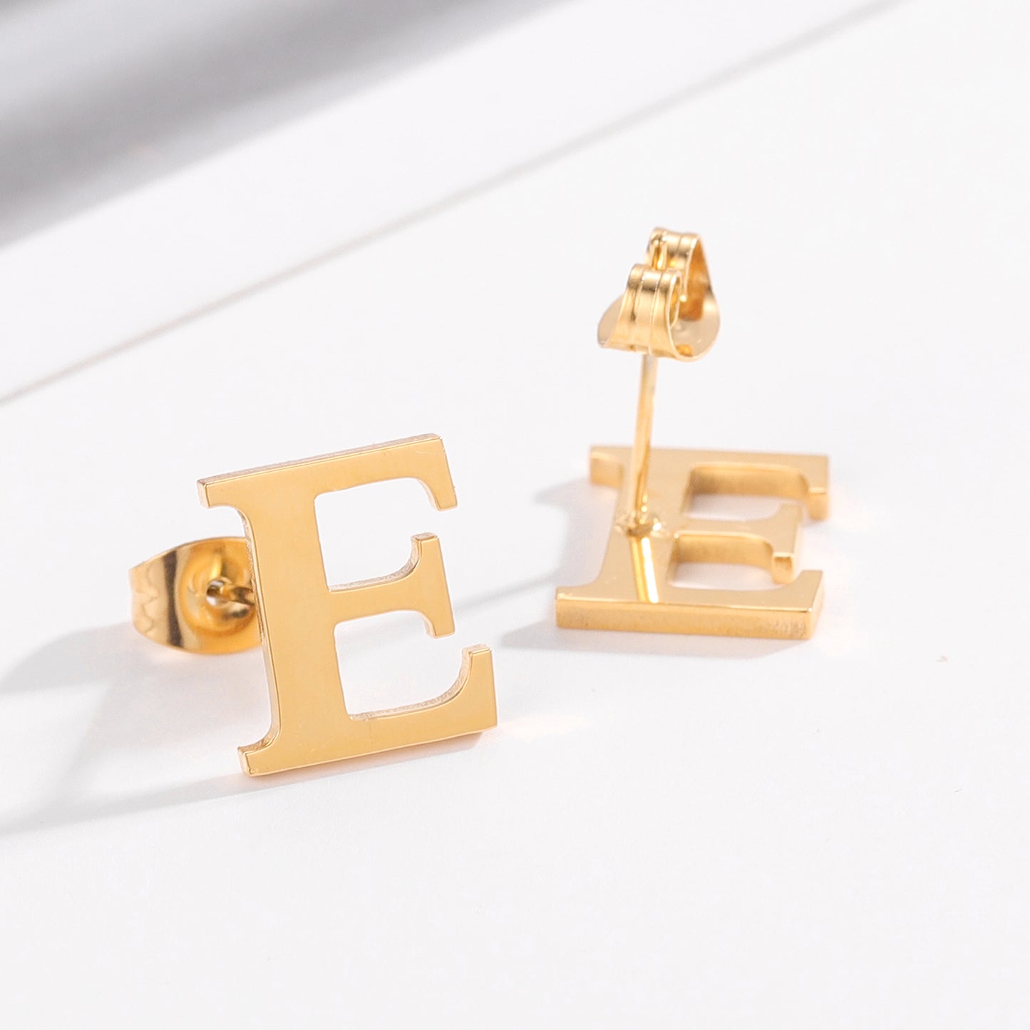 26 Letter Earrings SE305