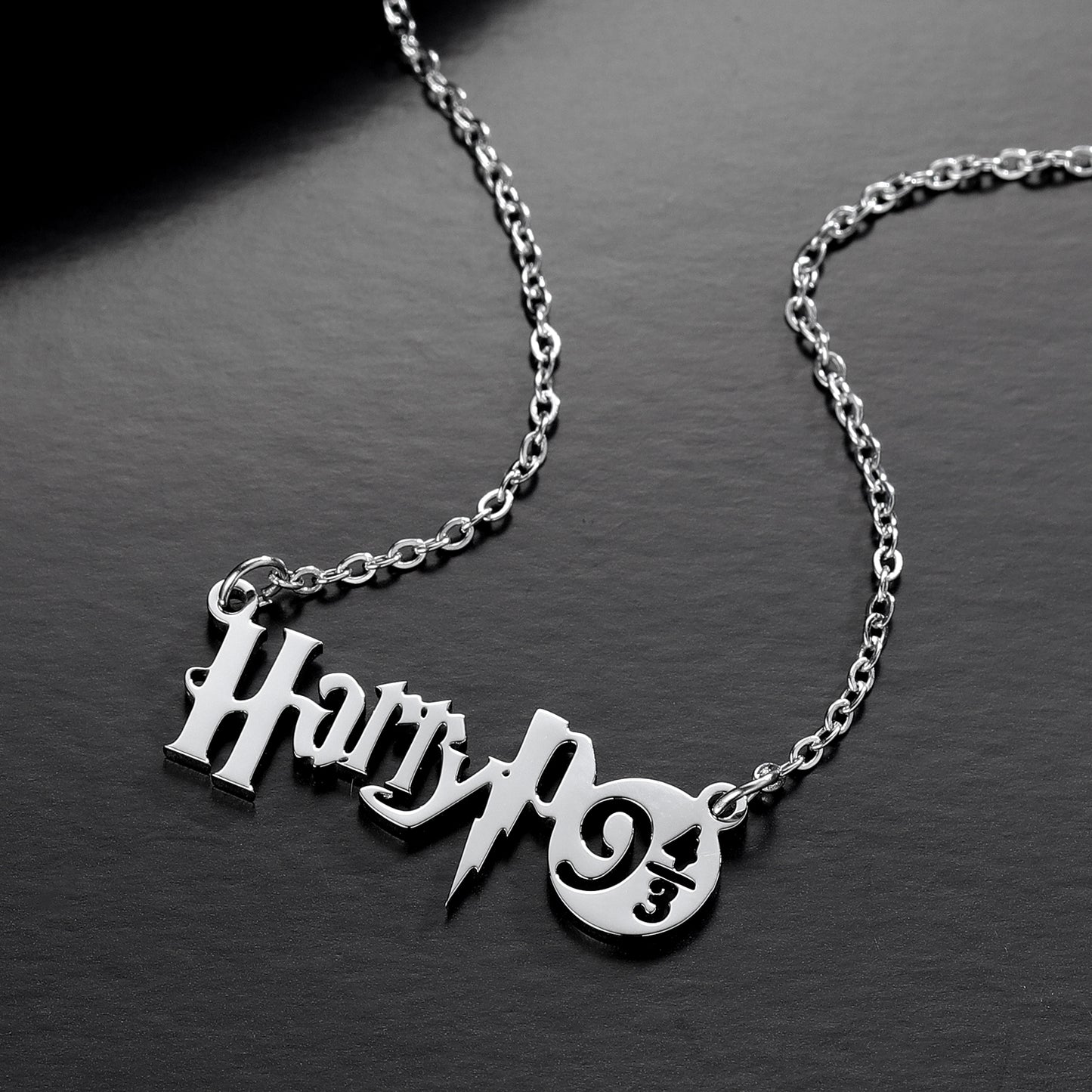 Movie Characters Necklace QN267-3