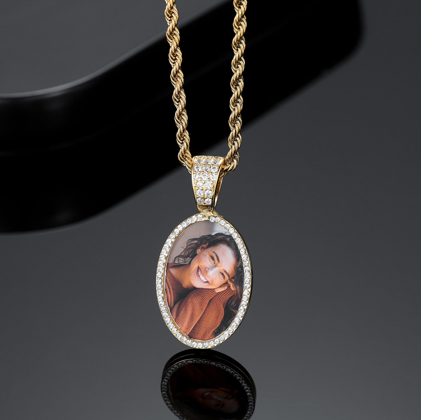 Oval Photo Necklace QN720