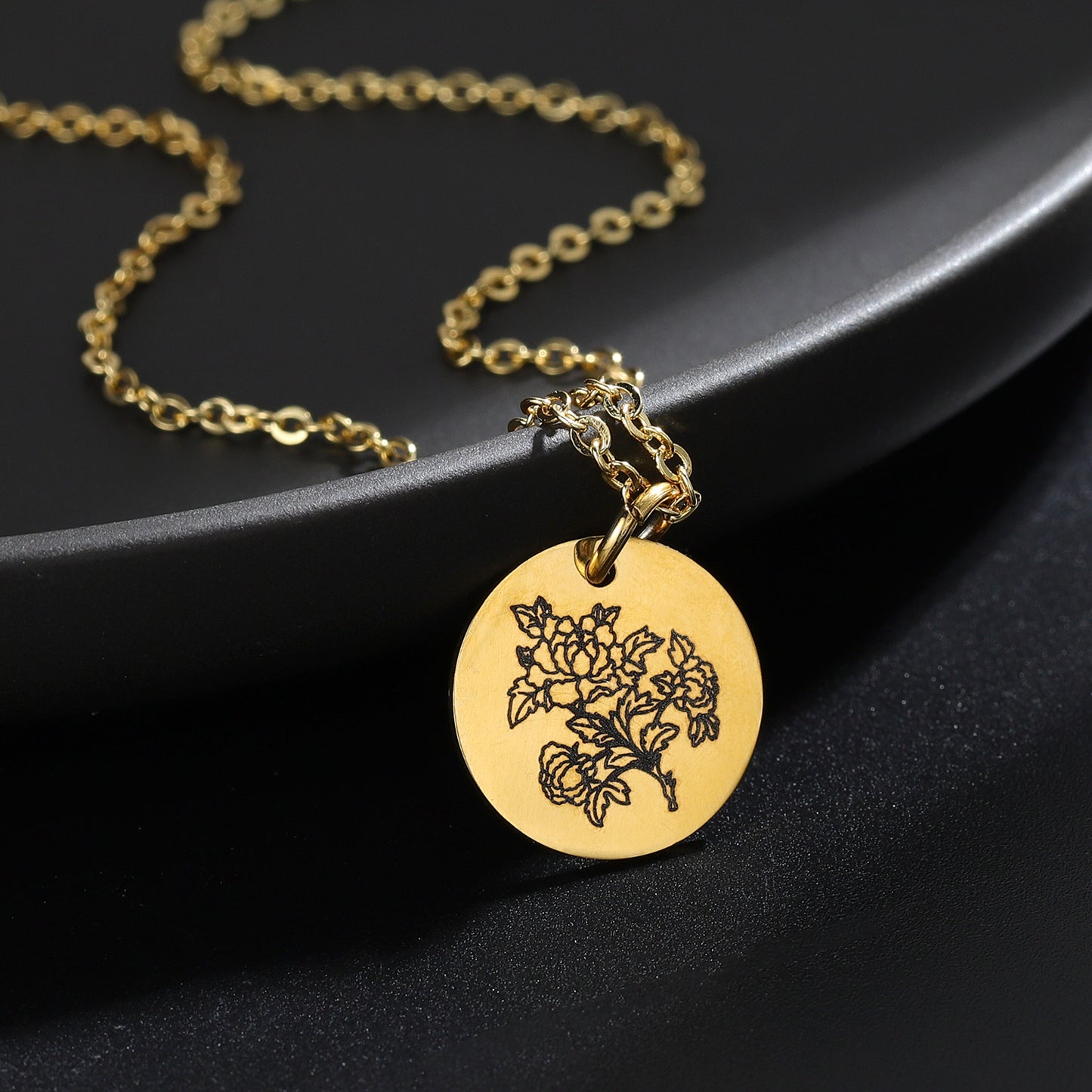 Personalized Birth Flower Necklace DN182