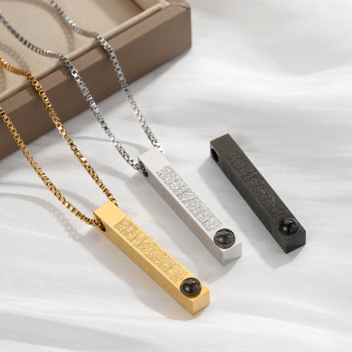 Islamic Projection Photo Necklace QN833