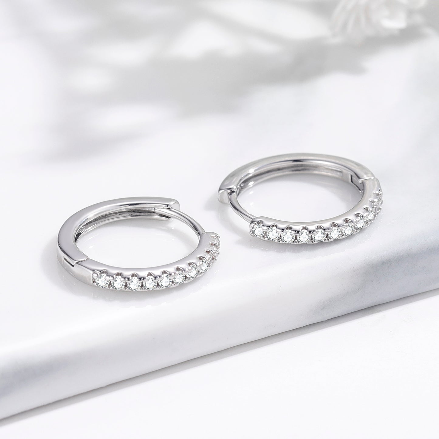 Iced Out Round Earring SE322