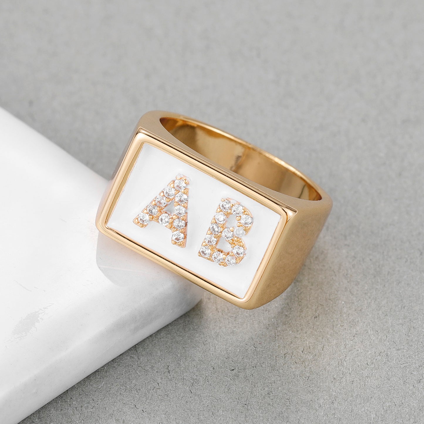 Letter 3D Ring SR302-1