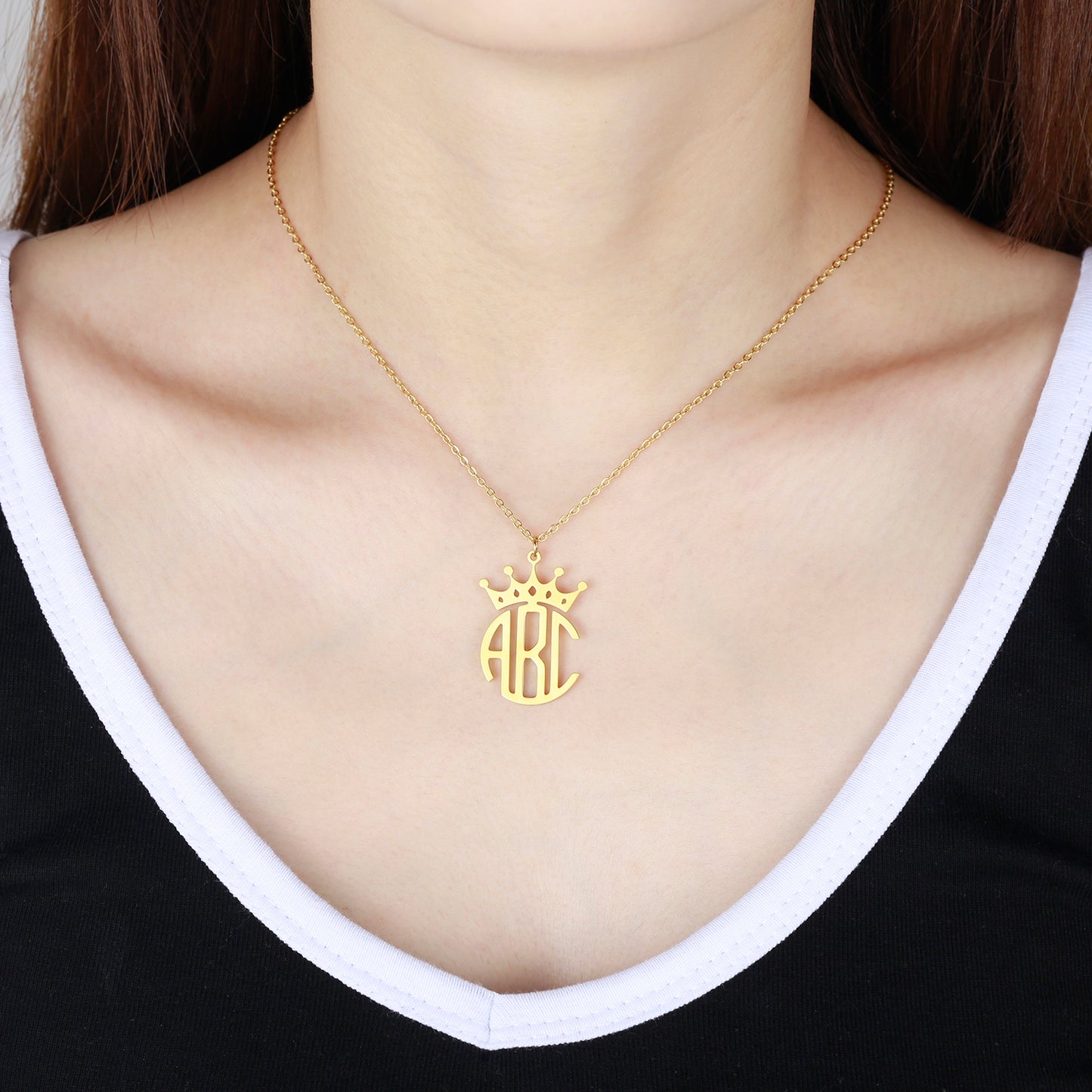 Crown Monogram Name Necklace QN276