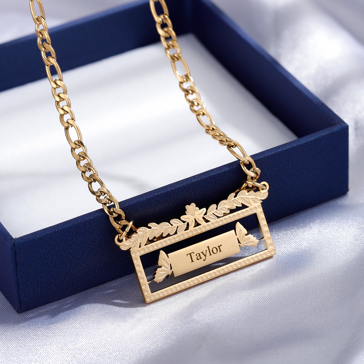 Figaro Chain Name Necklace SN581-4