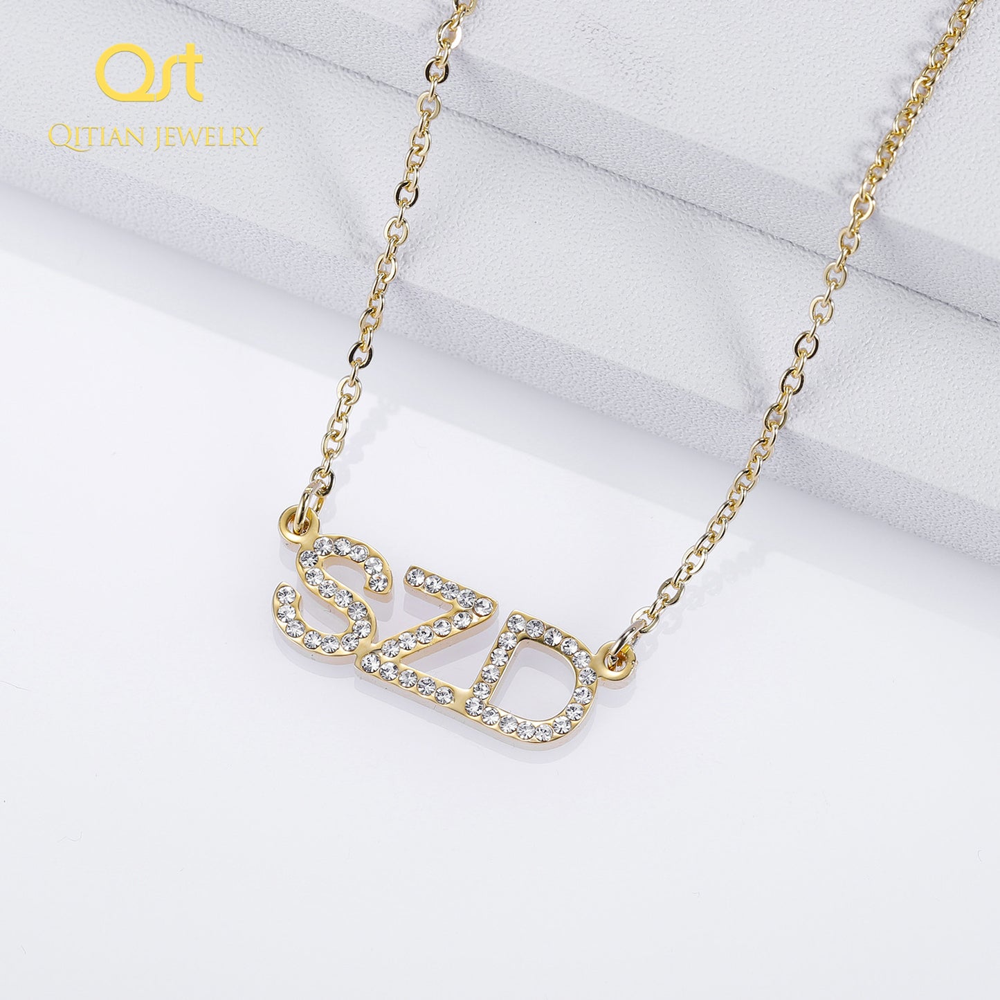 Iced Out-Zirkonia-Buchstaben-Halskette