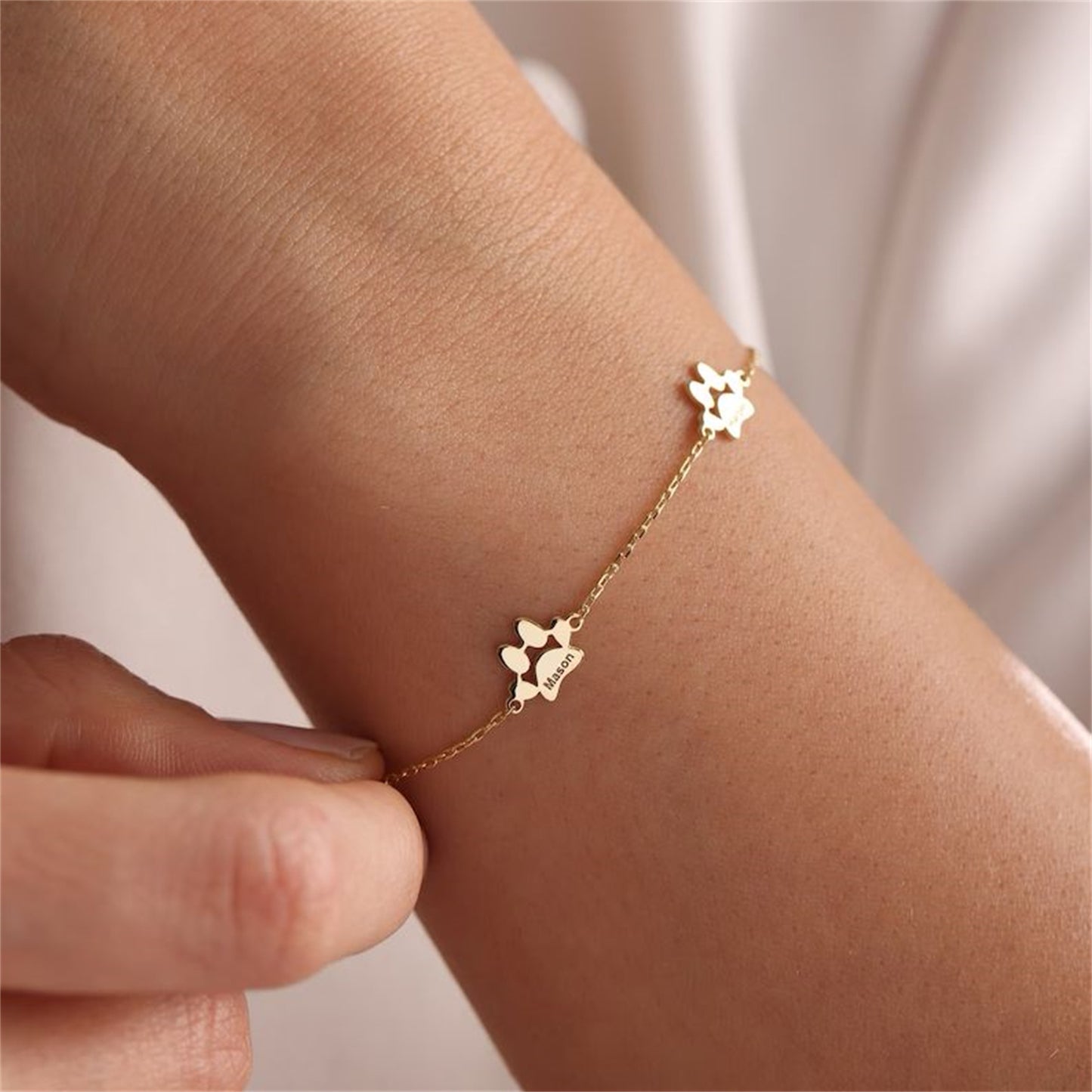 Personalized Dog Paw Name Bracelet QNN0855