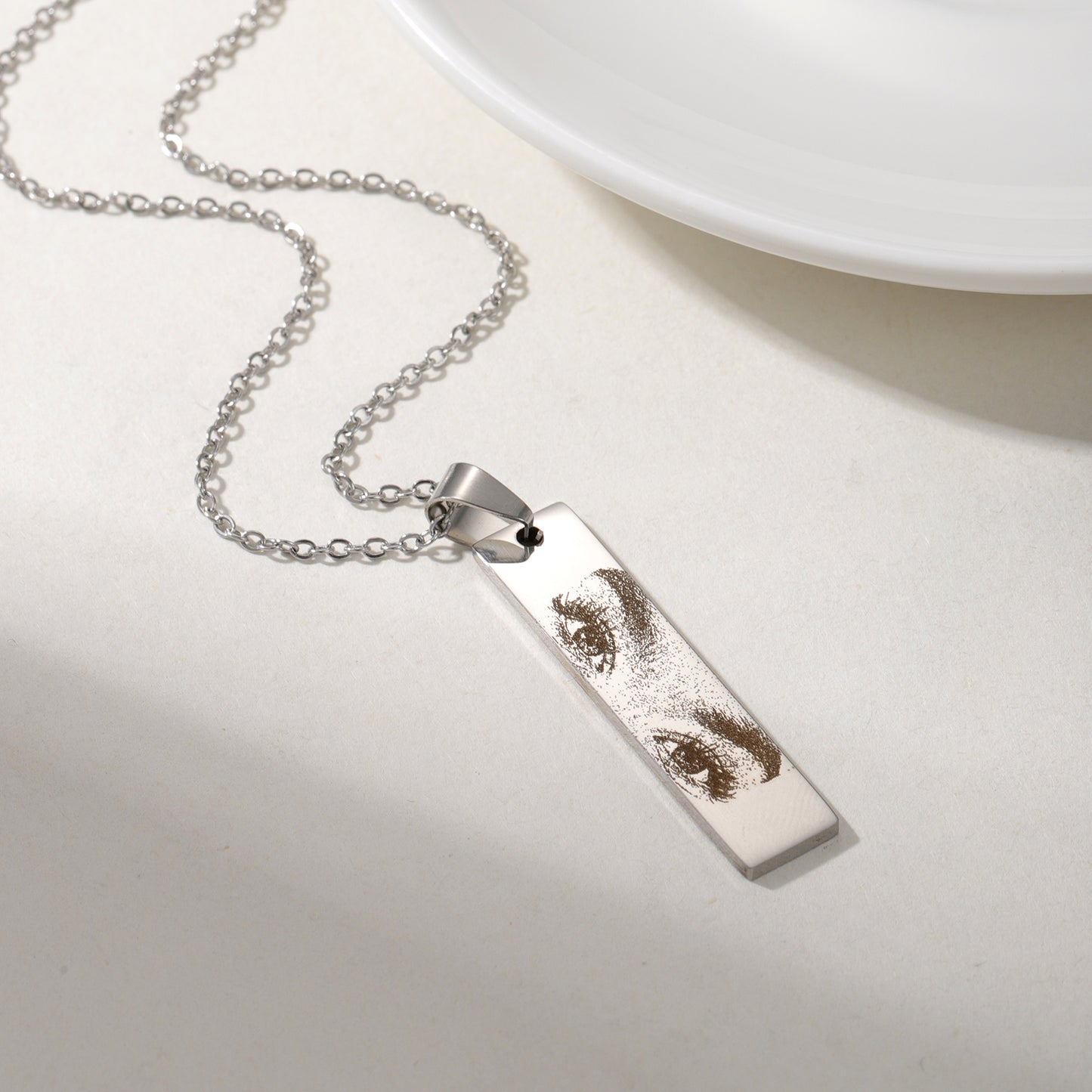 Custom Eye Picture Necklace QD-N8842