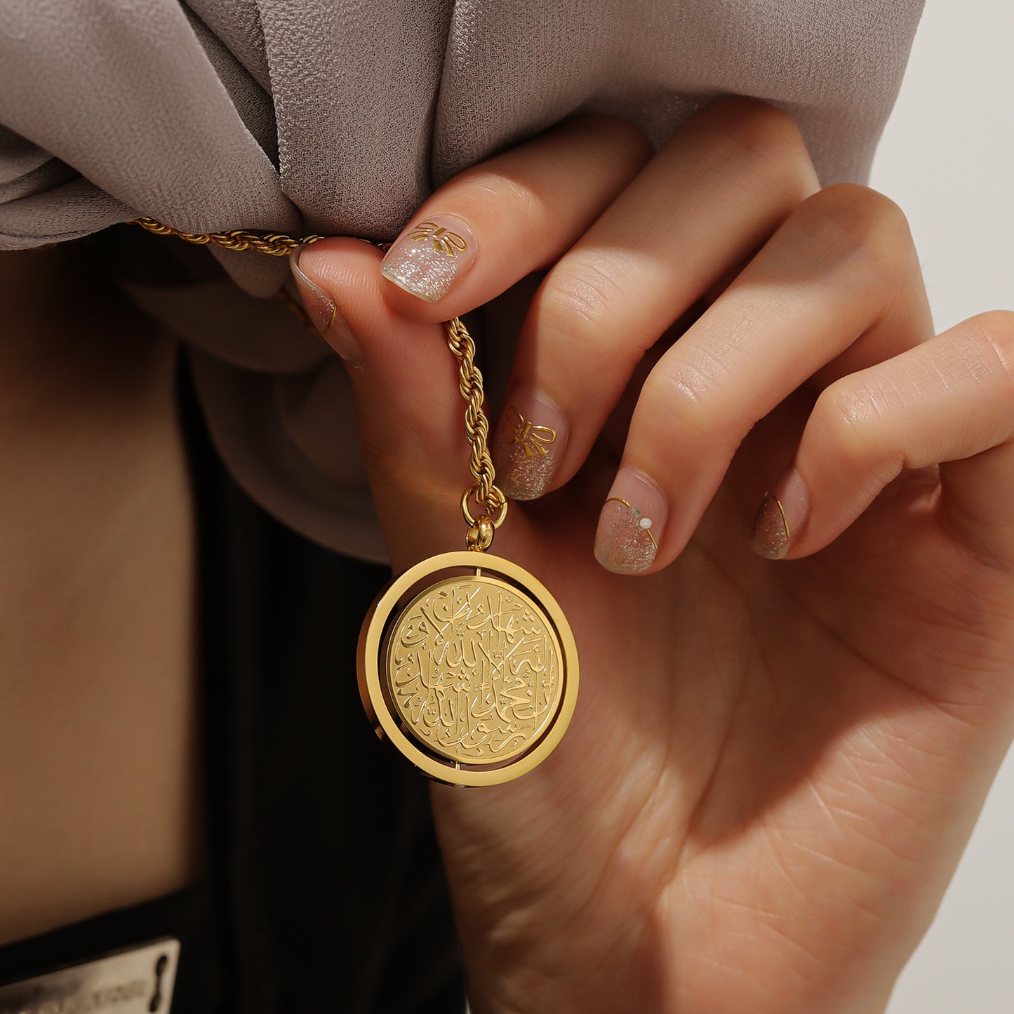 Islamic Calligraphy Pendants SN2887