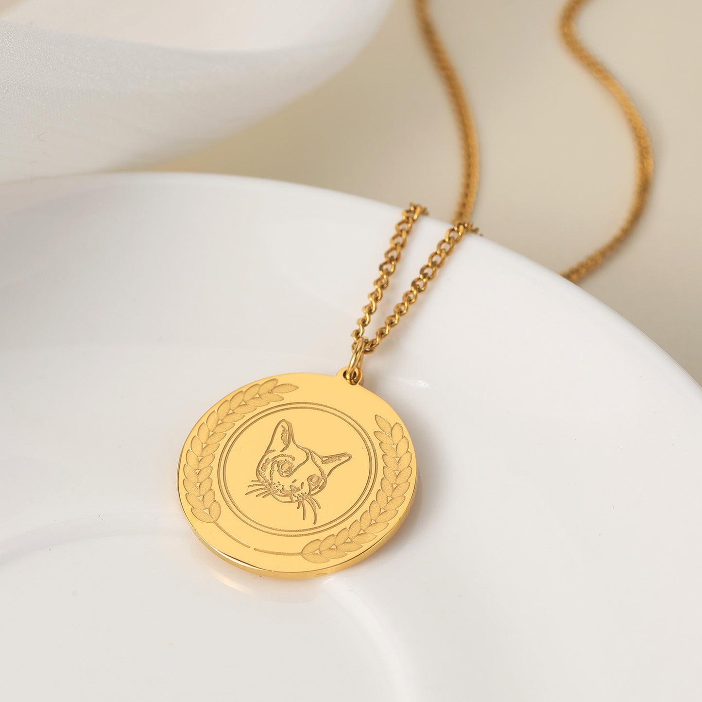 Customized Pet Avatar Portrait Round Necklace MN2110