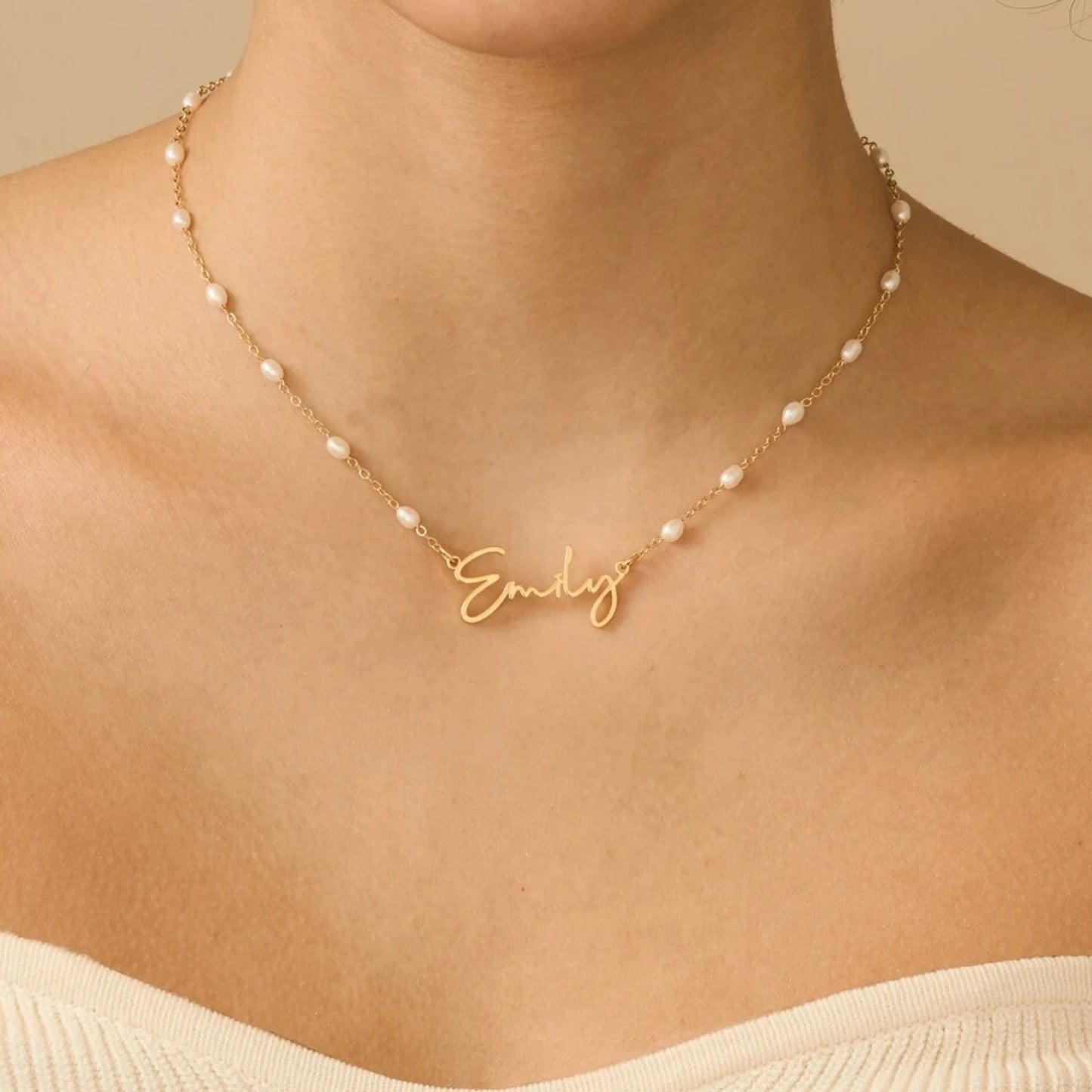 Custom Beaded Pearls Name Pendant Necklace QNN3107