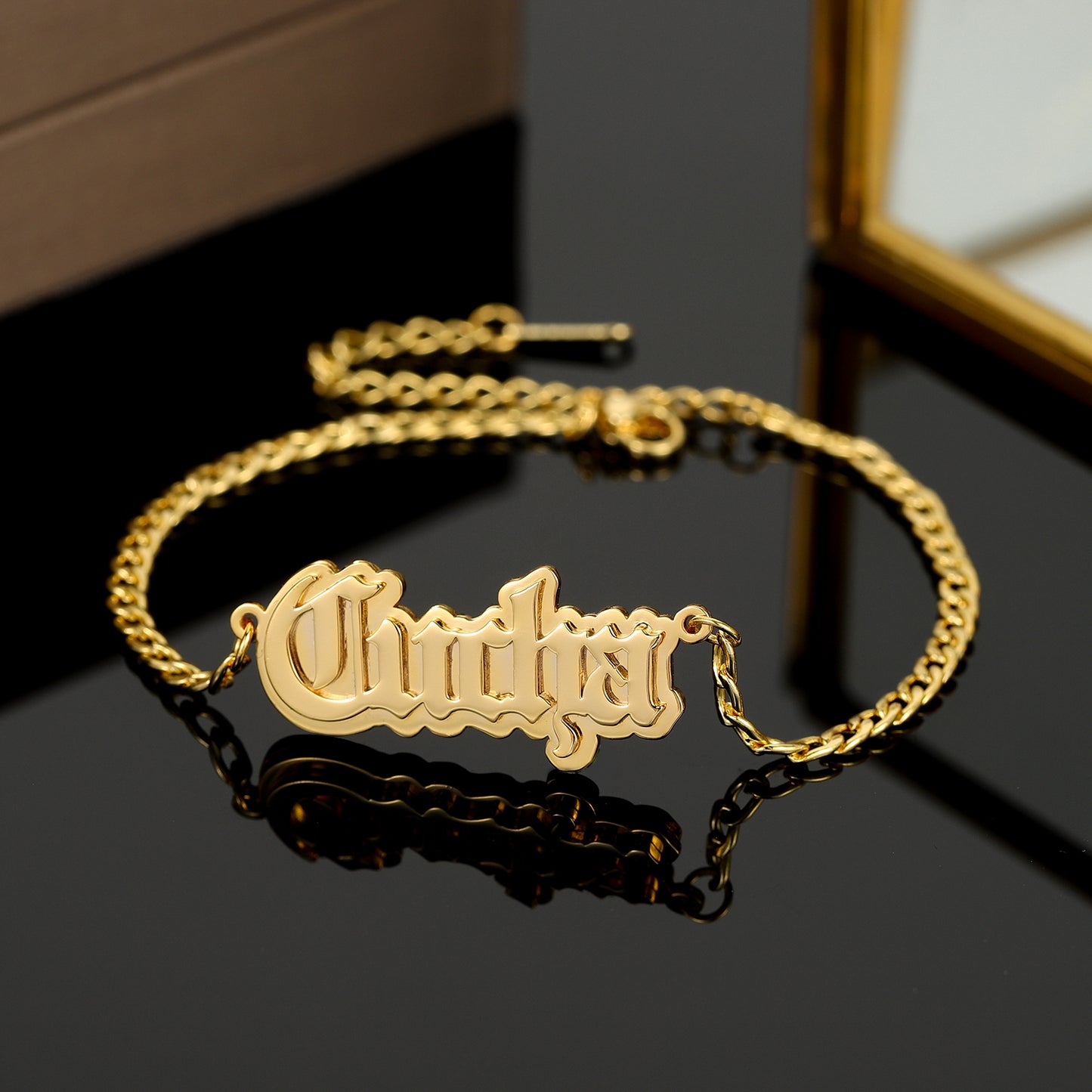 Old English Magnetic Bracelet QB822