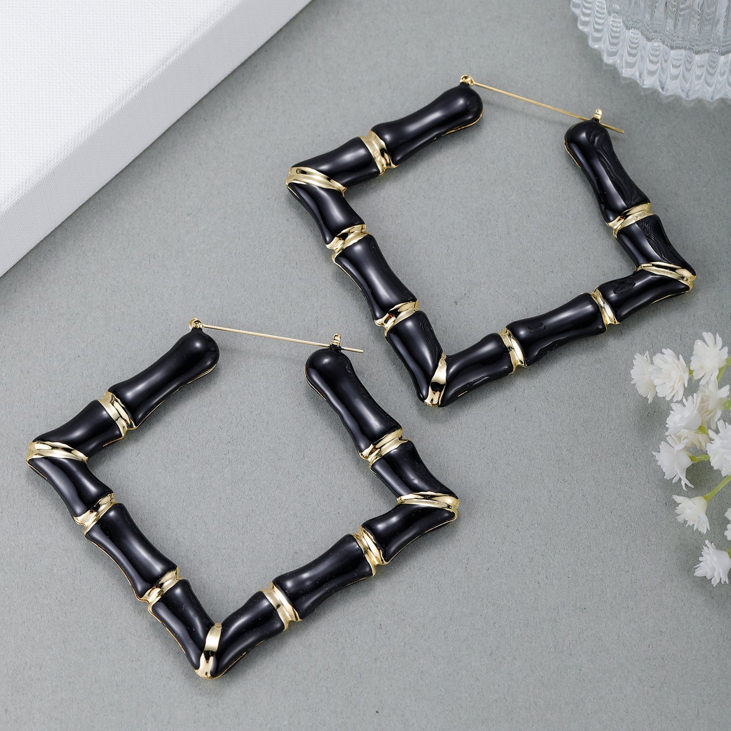 Boucles d'oreilles carrées colorées en bambou QE418