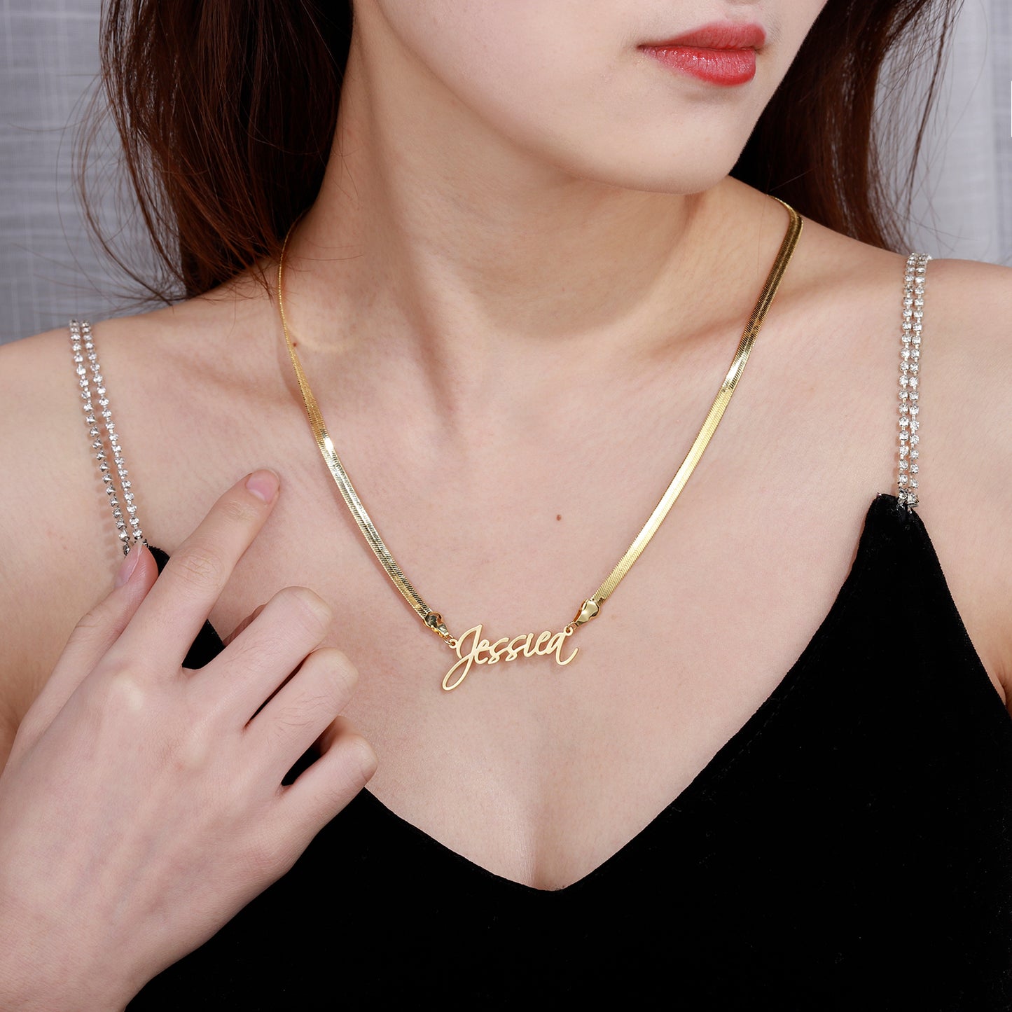 Herringbone Chain Name Necklace QN608