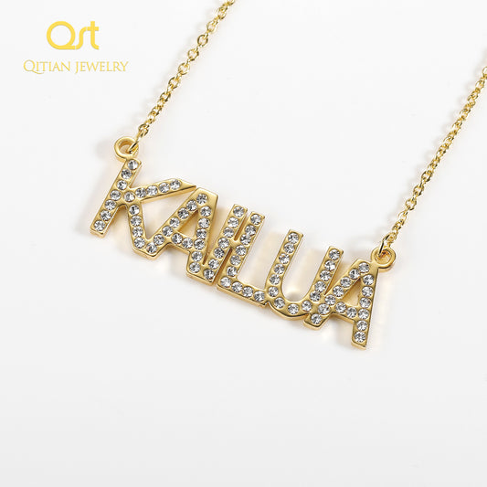 Collier avec pendentif en cristal et nom personnalisé