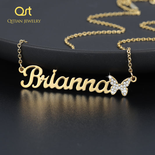 Bling Iced Out Schmetterlingshalsketten mit individuellem Namen QN20757