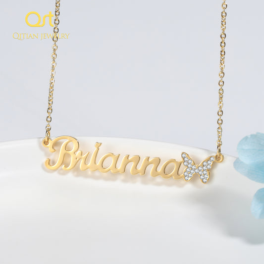 Bling Iced Out Schmetterlingshalsketten mit individuellem Namen QN20757